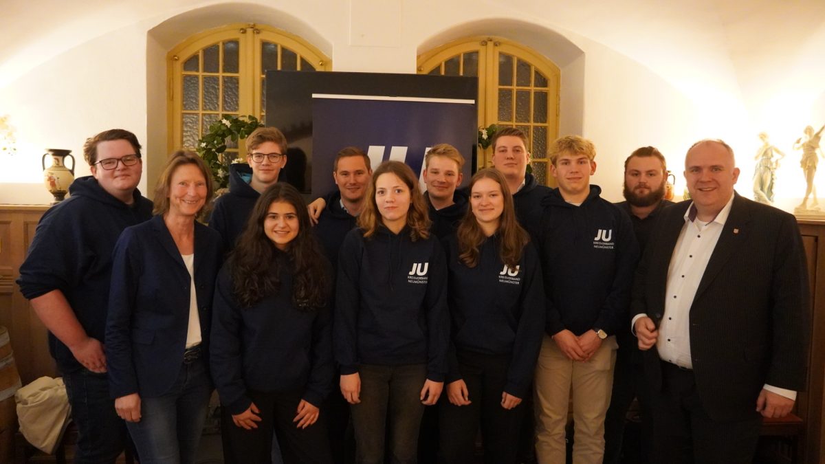 Foto der Anwesenden im Ratskeller